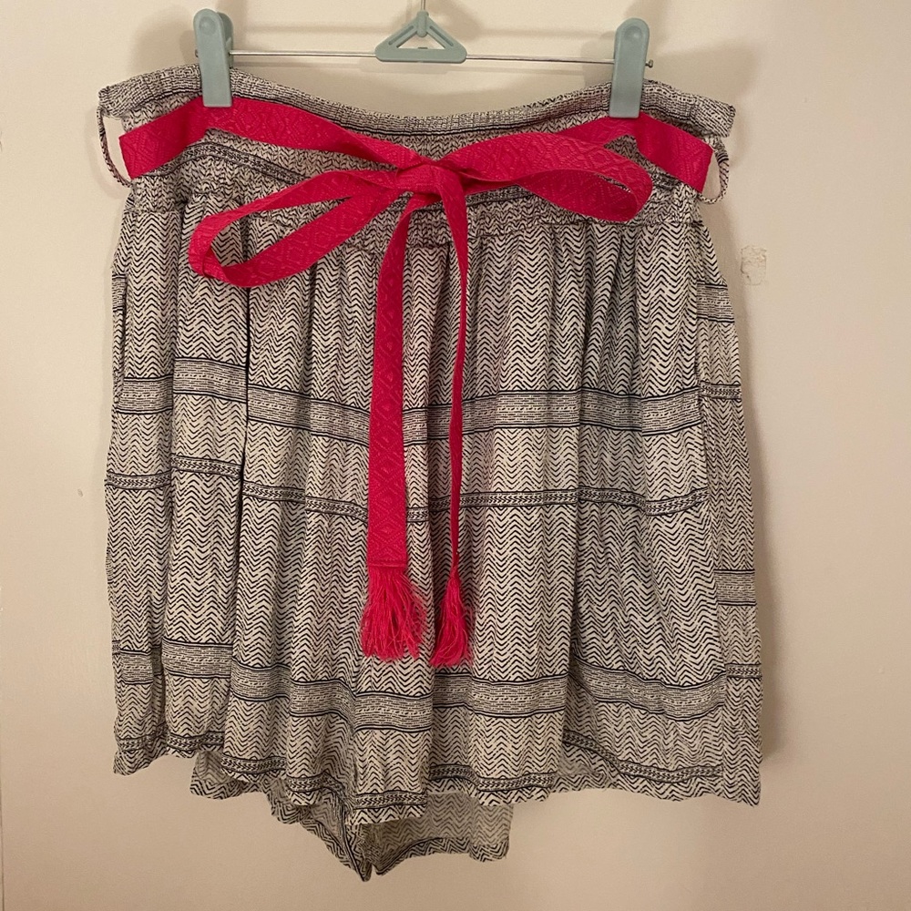 Torrid tribal gauze flowy shorts NWOT